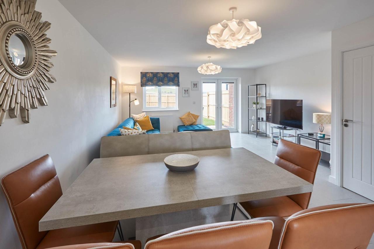 Holiday home Host & - Highfield House