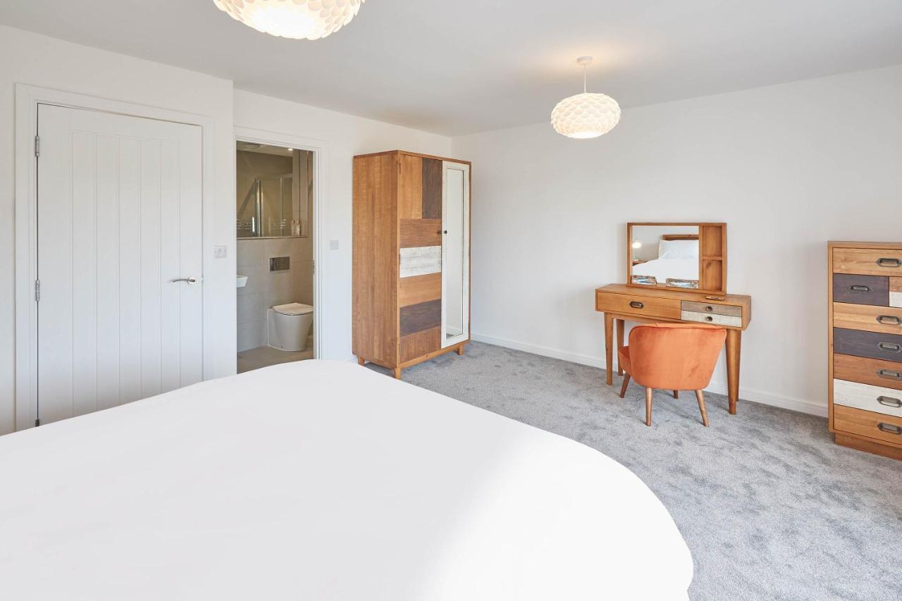 Host & - Highfield House